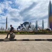 Tỷ 