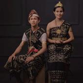 Thầ