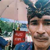 PHÚ