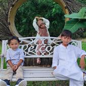 thầ