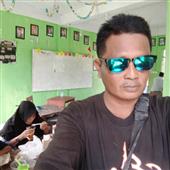 Thầ