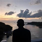 Thậ