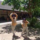 Thầ