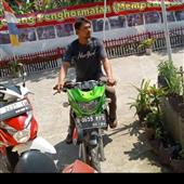 THẦ