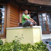 Thầ